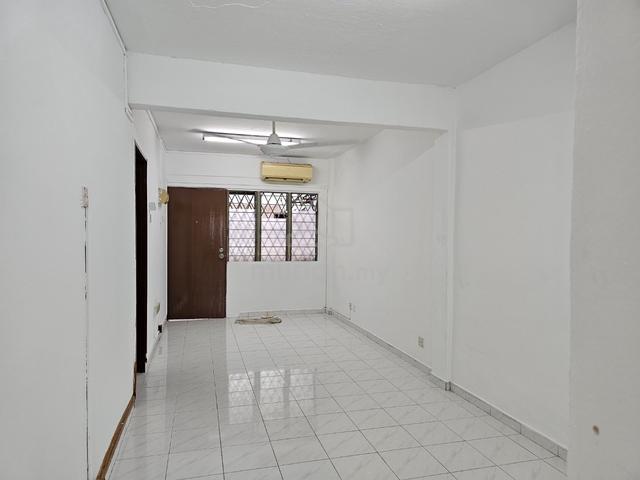 Flat Pandan Indah 1