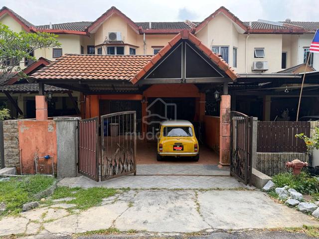 FACING OPEN ❗Double Storey Terrace House Seksyen 8, Shah Alam 1