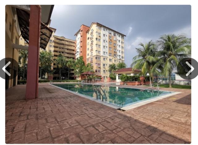 Master bedroom fully furnished Tingkat 1 INTANA RIA SEK 7 BANGI 1