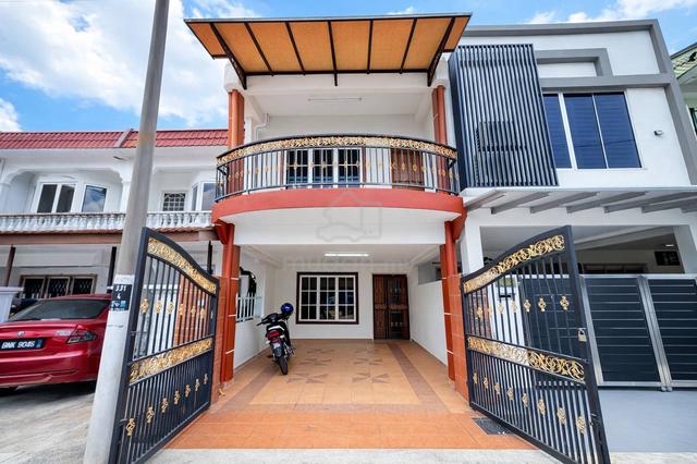 Double Storey Taman Melawati Jalan J KL 1