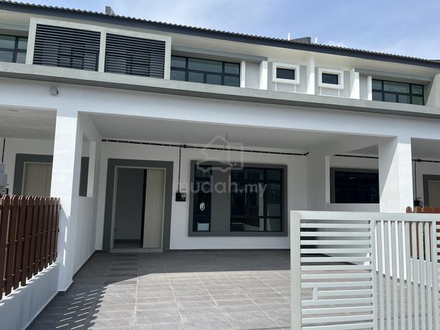 DOUBLE STOREY HOUSE FOR RENT 🏠 — Bandar Botani Parkland, Jasin 1