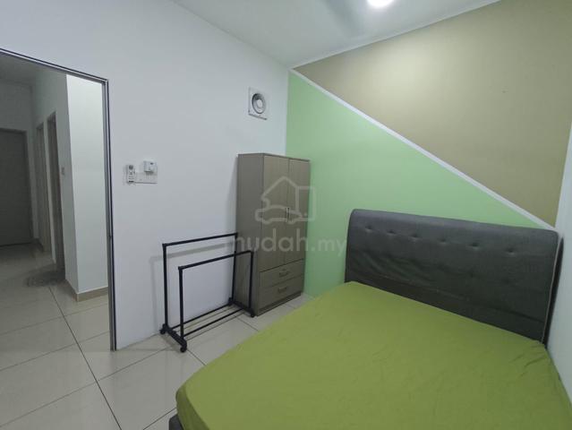 Room for rent at Aliff Avenue @ Tampoi 1