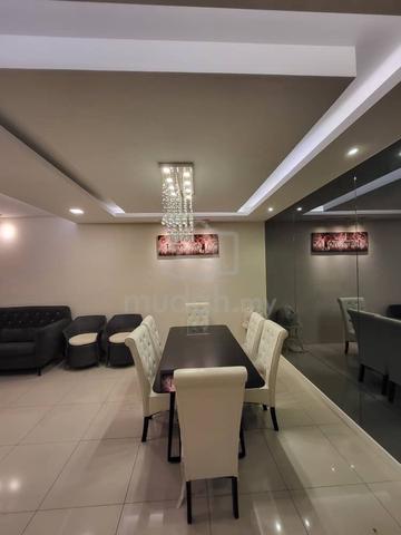 Manhattan Condominium 2