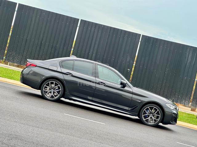 Bmw 530e 2.0 M-SPORT LCIš„Cheaper In Malaysia - 2