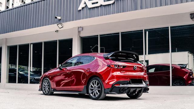 Mazda 3 LIFTBACK 2.0 B.KIT S.ROOF S.RIM LSEAT 2022 - 2