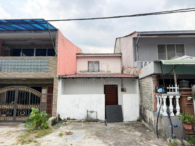 Booking 1k 2 storey pjs 2 taman medan nego diskaun 35k ✅ full loan 1