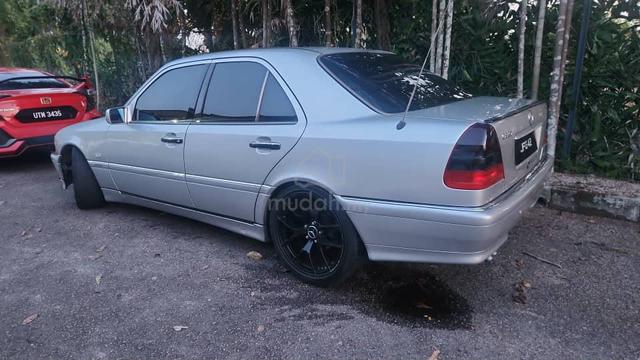 1995 Mercedes Benz c220 2.0 (A) - 3