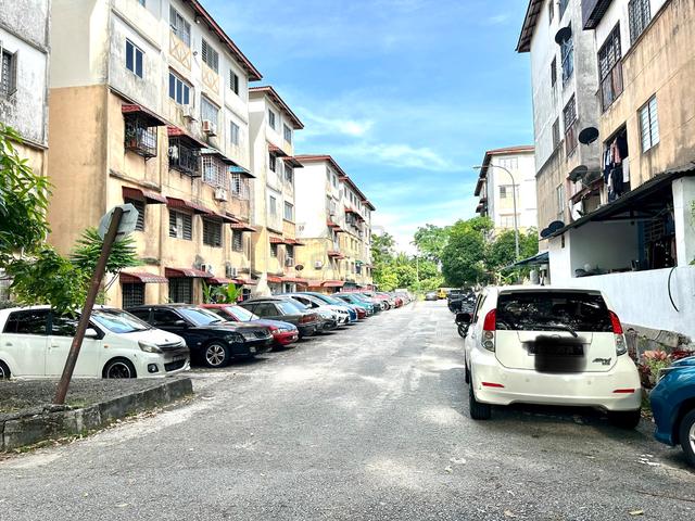 Sri Indah 1