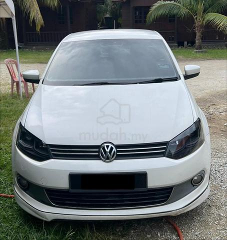 2016 Volkswagen POLO 1.6 CLUB EDITION (CKD) - 3