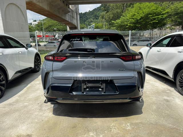 2024 Toyota CROWN 2.5 SPORT Z Grey Colour Limited - 4