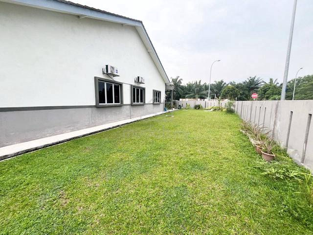 CORNER LOT | Single Storey SEMI DETACHED Seksyen 29 Shah Alam For Sale 1