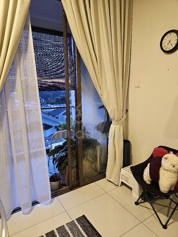 Medium Room 1