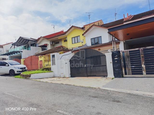 Taman Mount Austin 1