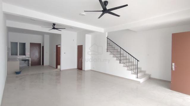 Partially 4rooms double storey @ Seremban Rimbun Aman 1