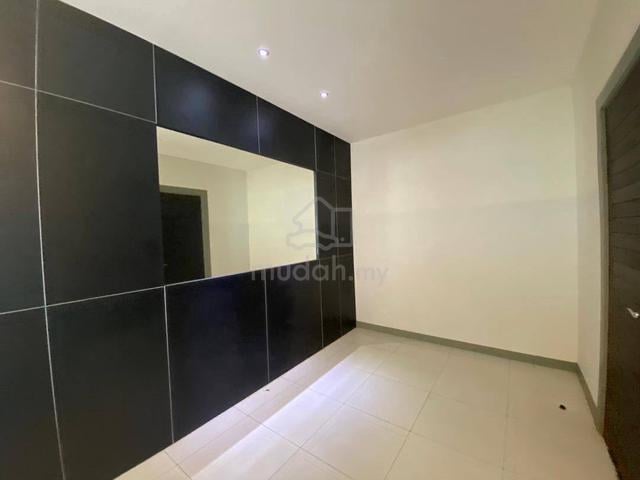 Nicely renovated 2 Storey Superlink Serenity Park East Ledang 1