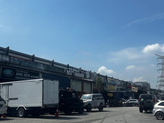 Detach factory at batu caves 1