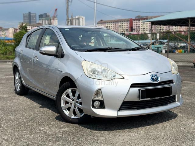 2013 Toyota PRIUS C 1.5 HYBRID NO NEED REPAIR - 1