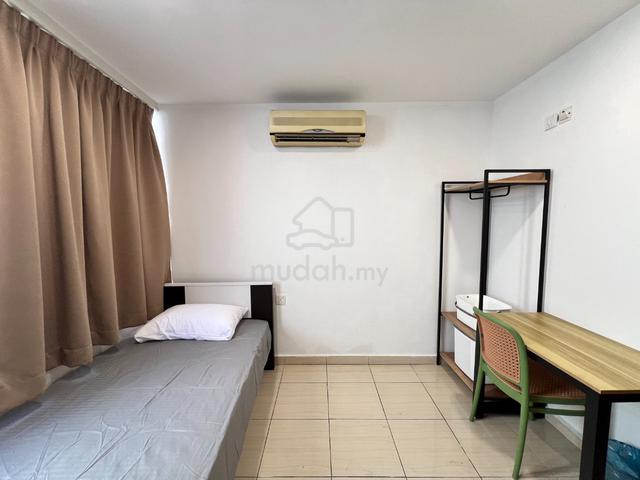 NO Deposit!🚫 Private Single Room in Seri Kembangan Near KTM Serdang 1