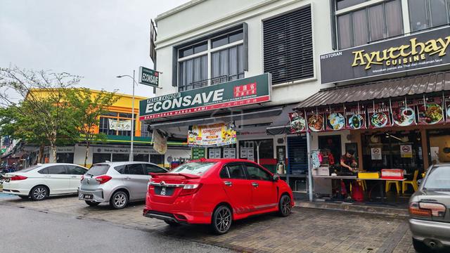 Eco Majestic, 1st floor Intermediate shop-office, Facing Main road 1