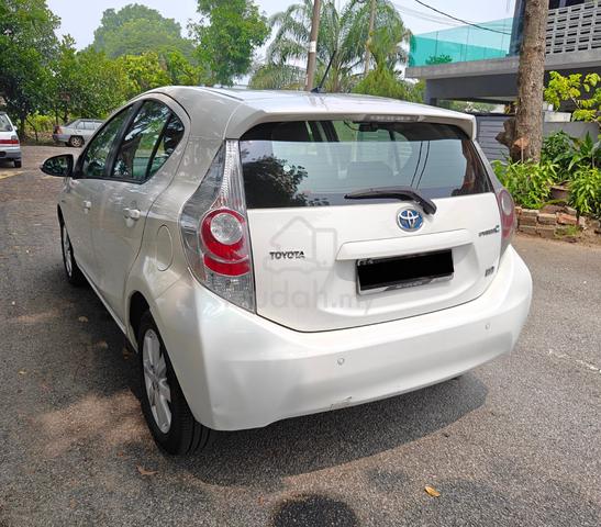2013 Toyota PRIUS C 1.5 (HYBRID) NHP10R (A) - 5