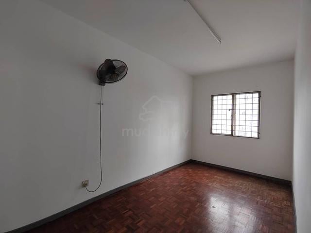 Endah Regal 3