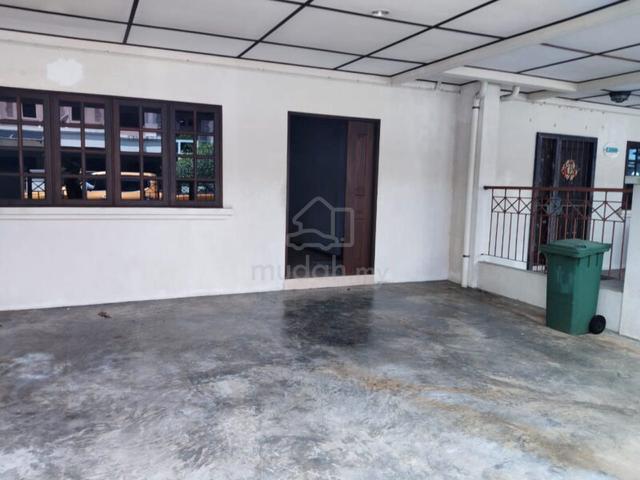 Double Storey Intermediate Terrace at Jalan Song Kuching For RENT 1
