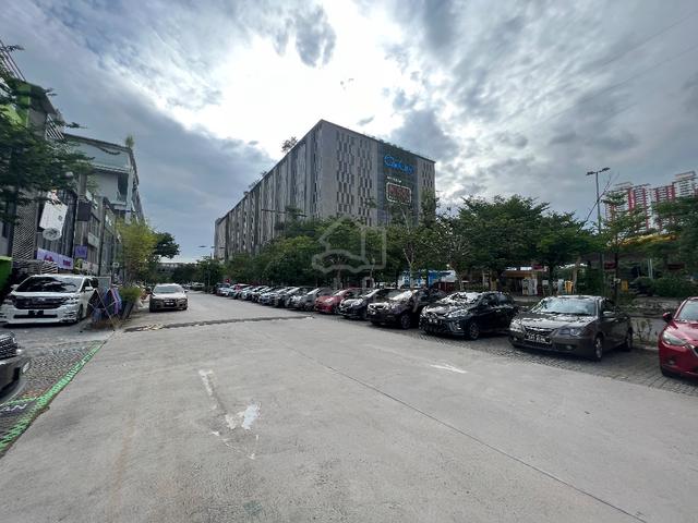 {MAINROAD} Freehold 3-sty Corner Shop One City, Subang Jaya , TENANTED 4