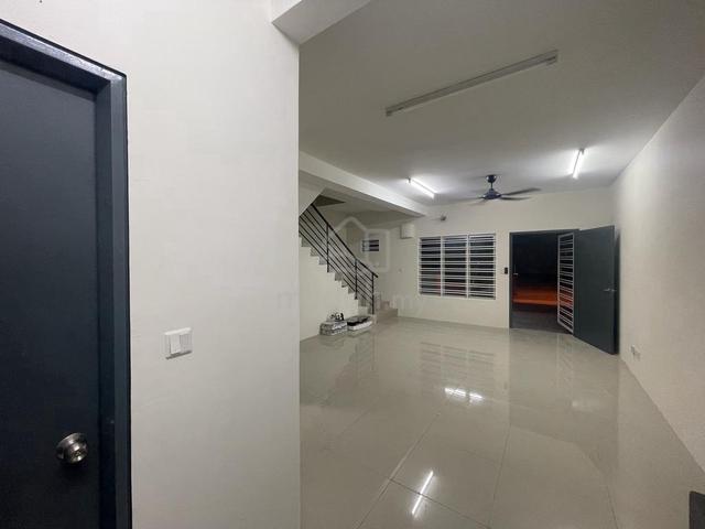 Cozy 2 storeys corner lot for rent in Kita Bayu Cybersouth Cyberjaya 1