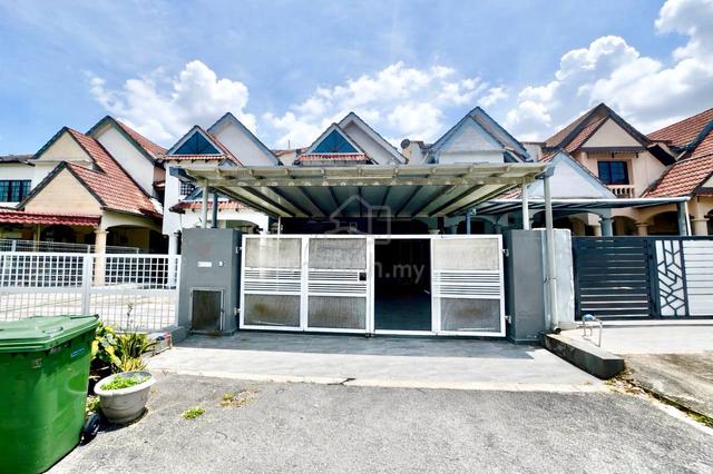 Double Storey Terrace Home Sek 4 Banfar Baru Bangi 1