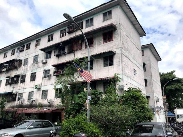 Flat Pandan Indah 1