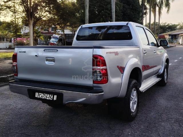 2013 Toyota HILUX 2.5 G VNT FACELIFT (A) - 5