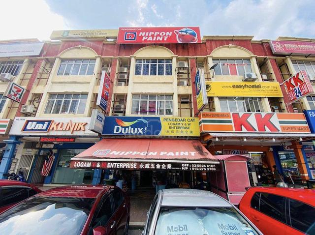 FRONT VIEW Shop Office Jalan Boling Pandang Seksyen 13 Shah Alam 1