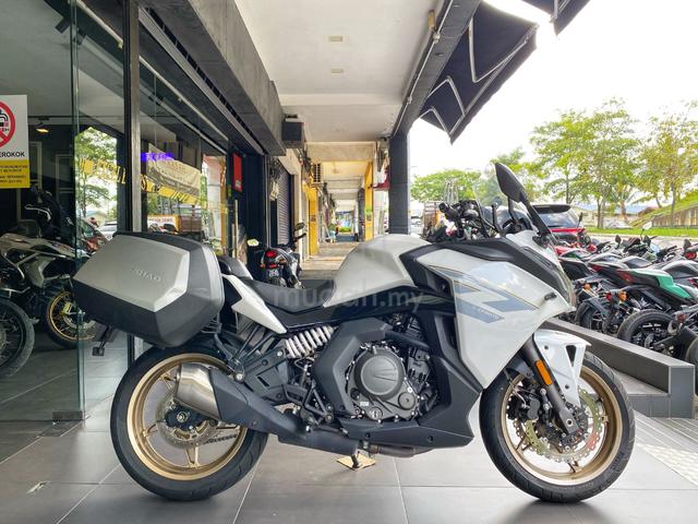 CF Moto 650 GT - photo 2 of 6