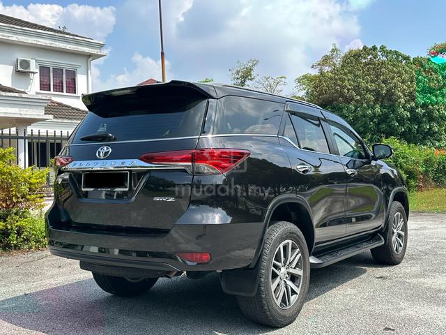 2017 Toyota FORTUNER 2.7 SRZ 4x4 3 YEARS WARRANTY - 3