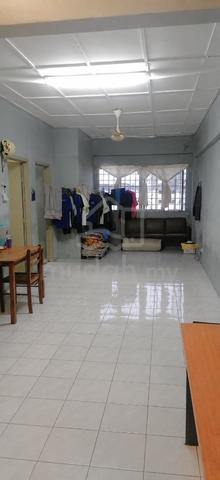 Meranti Apartment (Subang Mewah) 1