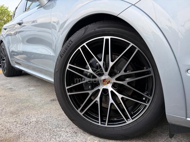 2025 Porsche CAYENNE 3.0 COUPE (A) - 3