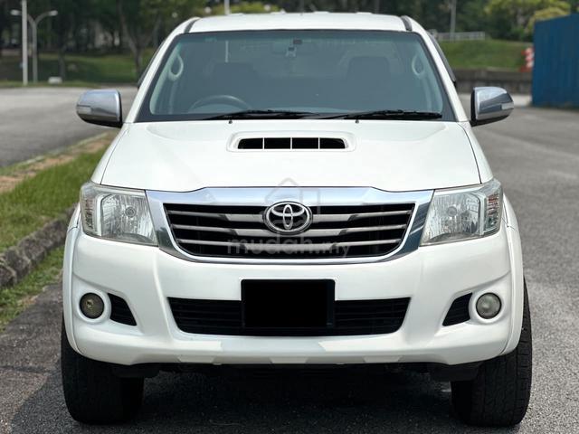 2014 Toyota HILUX 2.5 (A) / TIPTOP CONDITION / - 4