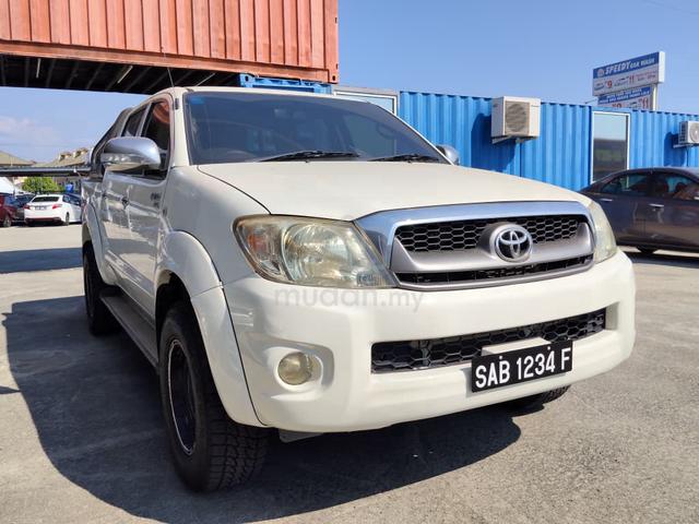 2011 Toyota HILUX 2.5 G FACELIFT (A) - 3