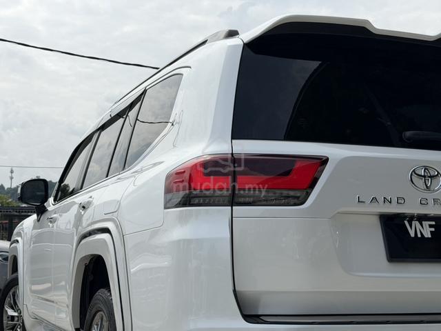 2023 Toyota LANDCRUISER 3.5 ZX LOW MILEAGE - 4