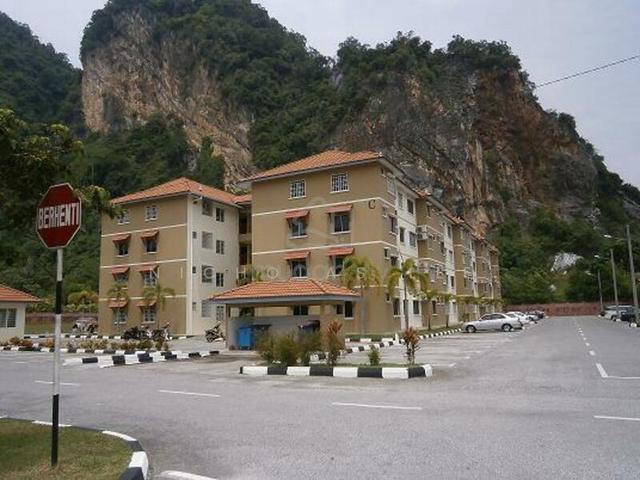 Permai Lake View Apartment 1