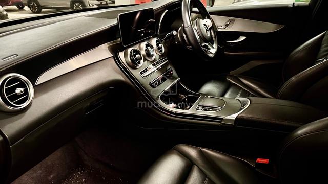 Mercedes Benz GLC 300e Coupe. - 5