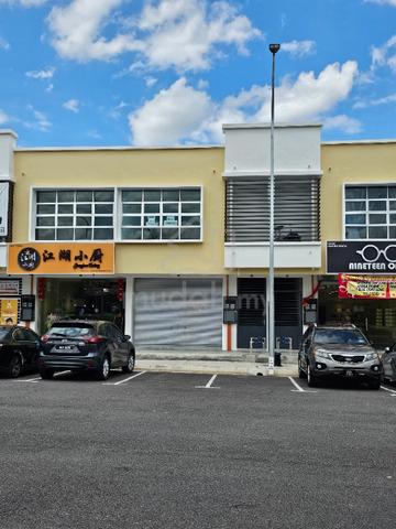 Shop For Rent / Kedai Untuk Disewa 1