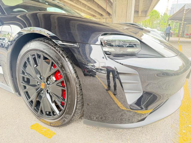 2023 Porsche TAYCAN GTS SportDesign AWD Japan Urg - 3