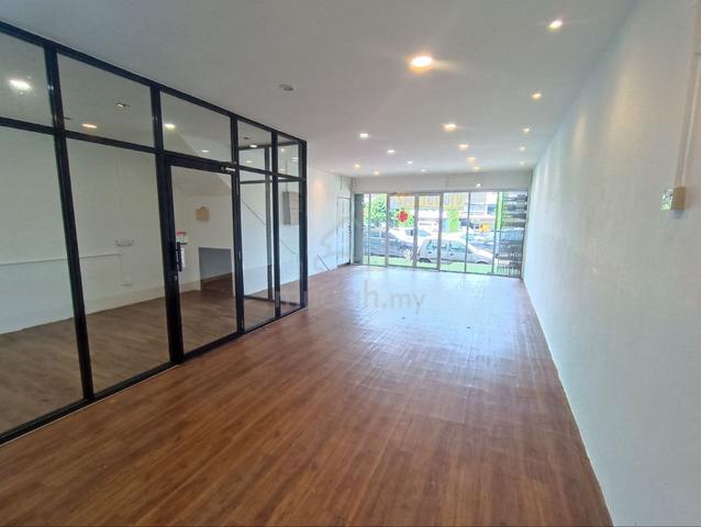For Rent / Taman Ungku Tun Aminah / Ground Floor Shop / Jalan Nakhoda 1