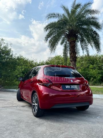 2017 Peugeot 208 1.2 PURETECH (A) - 2