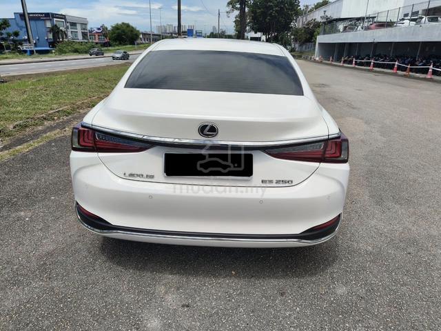 2022 Lexus ES250 LUXURY 2.5L (A) - 4
