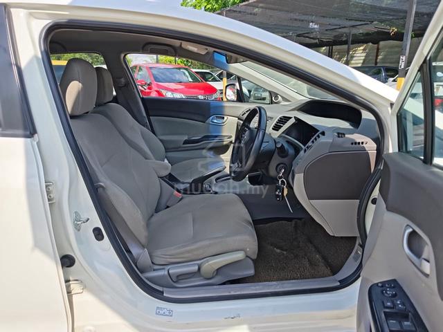 2012 Honda CIVIC FB 1.8 (AUTO) - 4