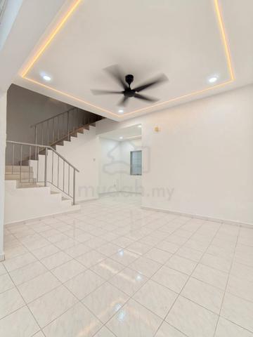 Jalan Bayu, Bandar Seri Alam / Double Storey / Fully Renovated / Masai 1