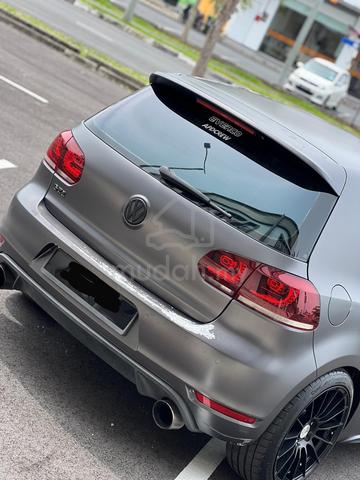 2011 Volkswagen GOLF 2.0 GTi (A) - 4