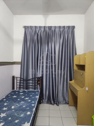 Room available to rent for female @ Vista Minintod 1